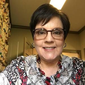 Meet your Posher, Stacy